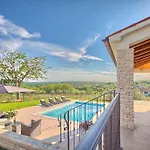 Casa Leone By Istra Vacation * Žminj