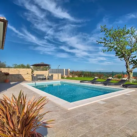 Villa Casa Leone By Istra Vacation Žminj