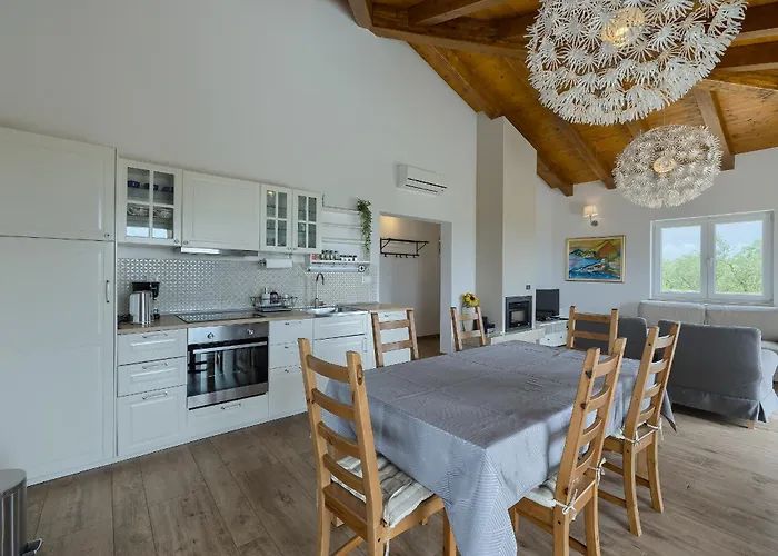 Villa Casa Leone By Istra Vacation Žminj